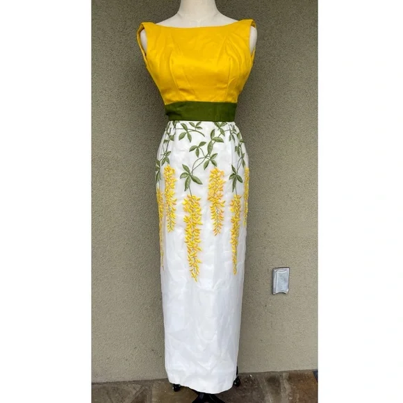 1950s vintage embroidered maxi dress - Picture 1 of 12